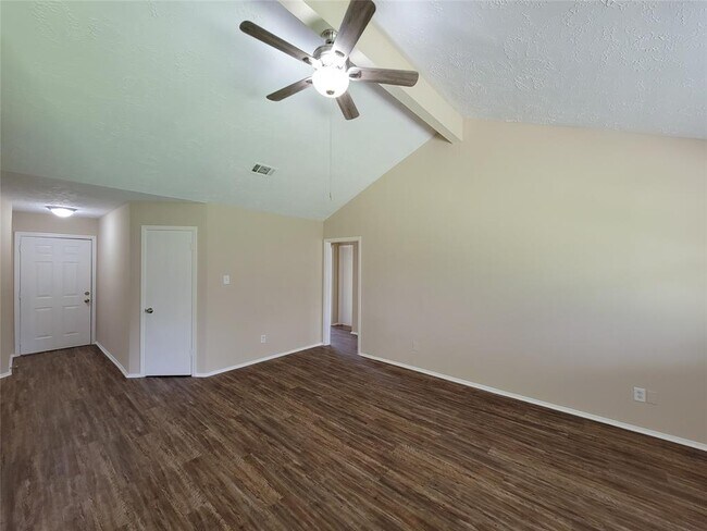 Foto del edificio - 8307 Poplar Ridge Ln