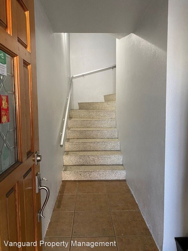 Building Photo - 3 br, 1 bath Apartment - 1421 Silver Avenue
