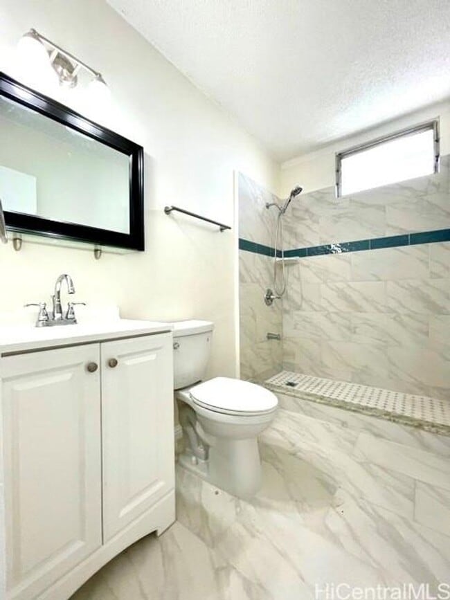 Building Photo - Pearl Manor Apartments, Aiea, HI 96701 - T...