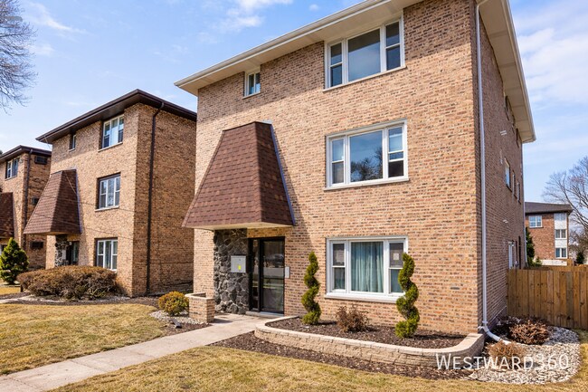 Foto del edificio - 660 Clyde-3N