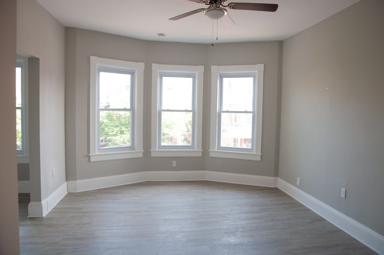 Living Room - 1304 Washington St