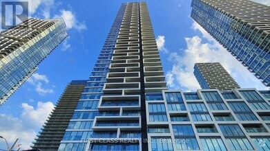 Building Photo - 950-3950 Portage Pkwy