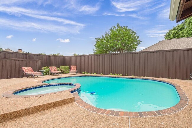 Building Photo - 1424 Auburn Pl