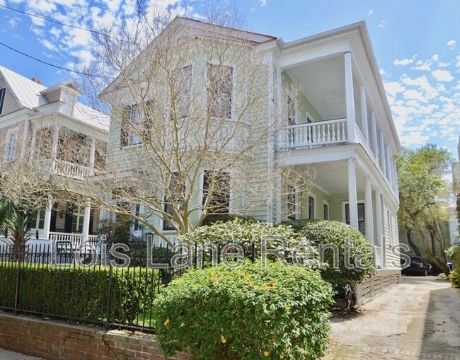 Photo - 139 Broad St House