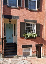 Building Photo - 25 S Russell St