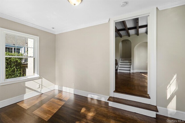 Foto del edificio - 288 Crestwood Ave