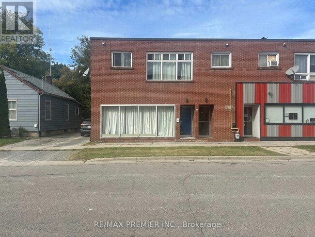 Building Photo - 92-92 Wolfe St