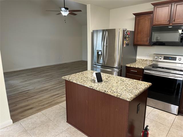 Foto del edificio - 1603 White Mountain Wy