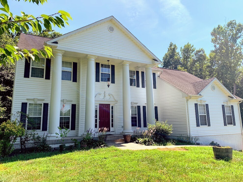 9137 Worman Dr, King VA 22485 House Rental in King VA