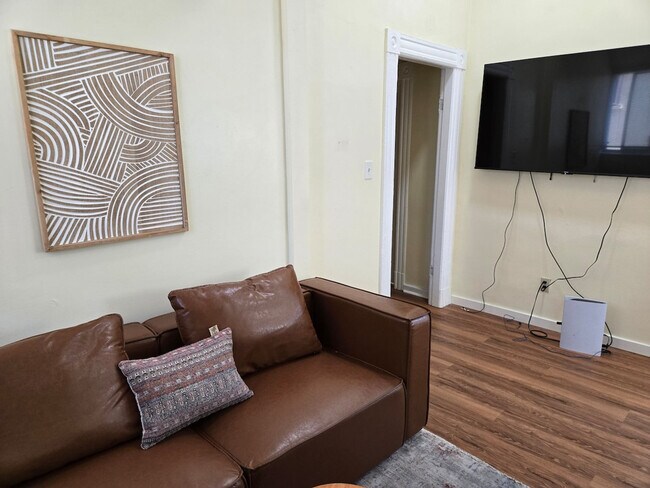 Foto del edificio - 592 22nd St