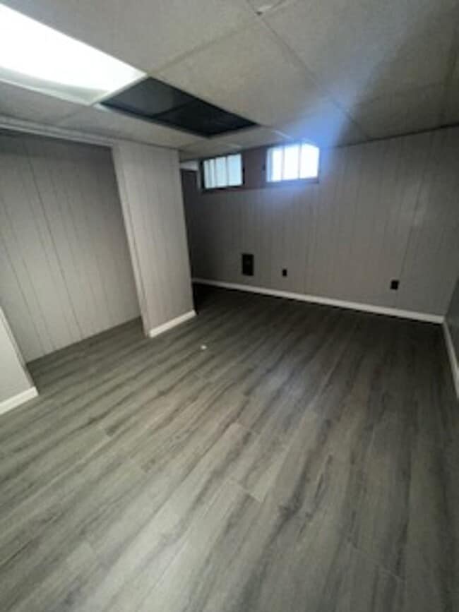 Foto del edificio - 210 N First Ave