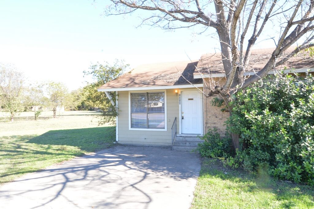1314 Holland Rd, Belton, TX 76513 House Rental in Belton, TX