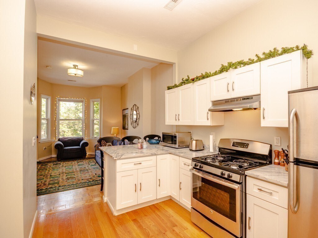 Foto principal - 231 W 5th St