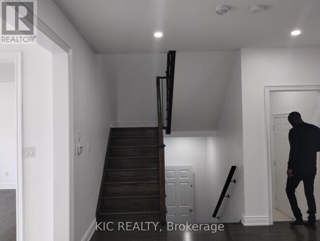 Building Photo - 1461 Lormel Gate Ave