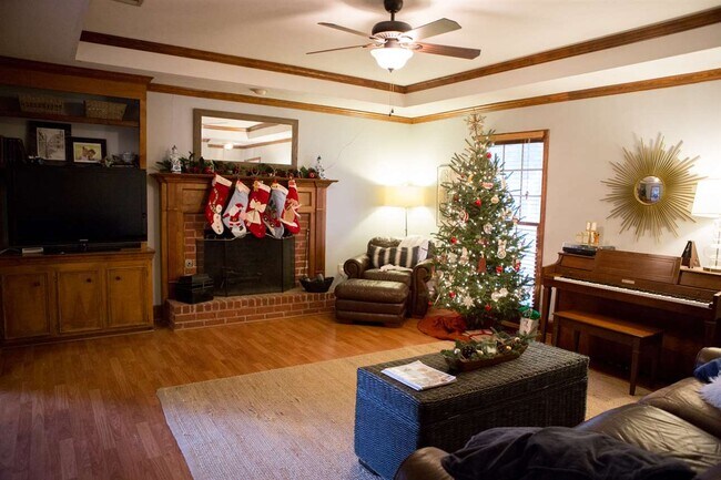 Foto del edificio - 436 Brentwood Dr