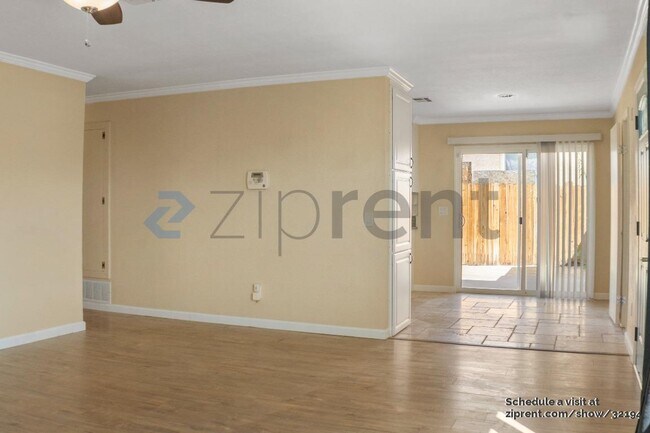 Building Photo - 11865 Ambrosio Dr