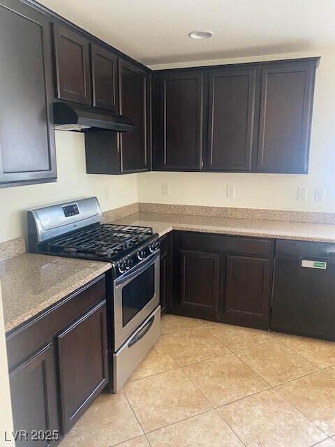 Building Photo - 7918 Point Oaks Ct
