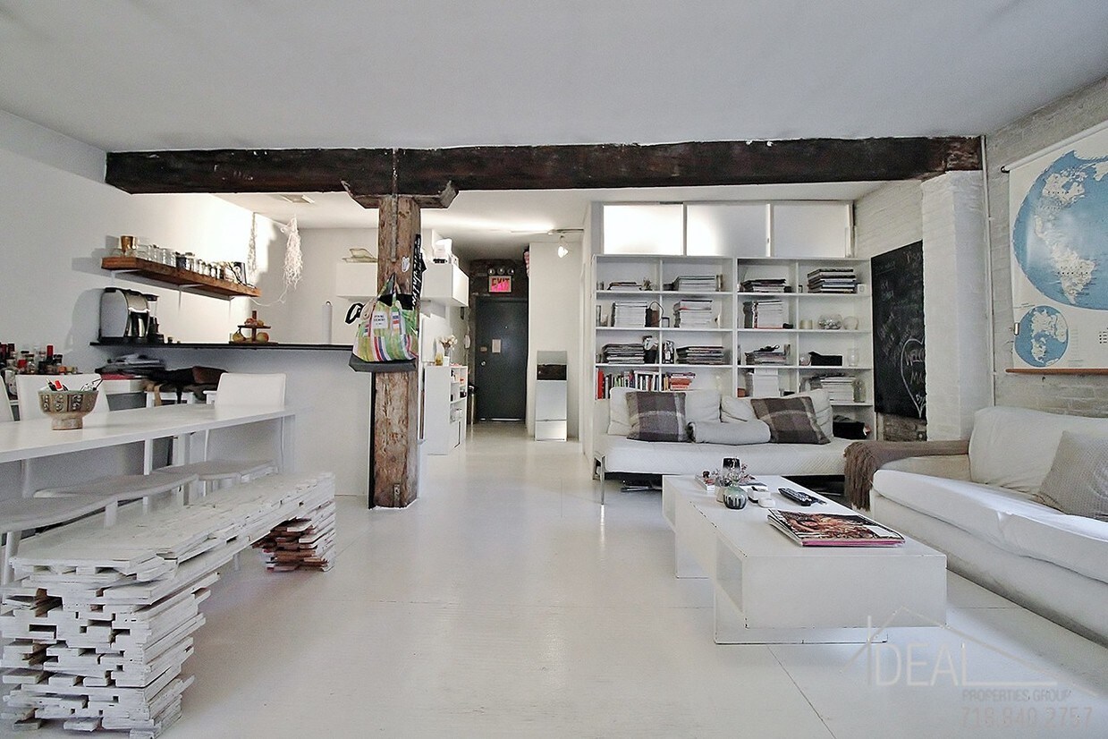 Foto principal - 36-46 South 4th Street #B9R