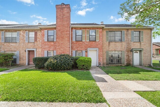 Building Photo - 4022 Belle Park Dr