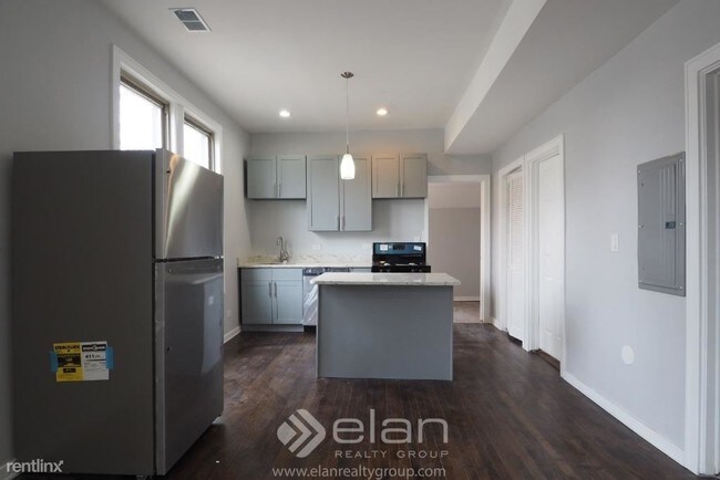 Foto del edificio - 3255 N Whipple St