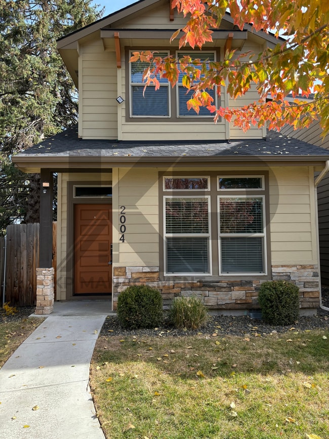 Building Photo - 2004 S Kerr St