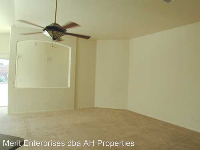 Building Photo - 3 br, 2 bath House - 2640 E ANDERSON DR