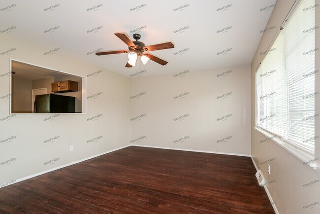 Foto del edificio - 2280 Pheasant Dr