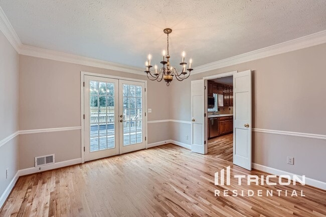 Building Photo - 847 Castle Walk Cove SW