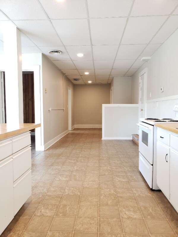 9 Dexter Rd Unit 1, Corinna, ME 04928 Room for Rent in Corinna, ME