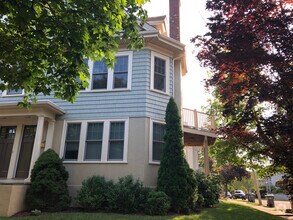 Building Photo - 108 Cole Ave