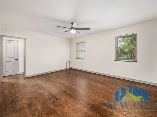 Building Photo - Newly Renovated Apartment Building