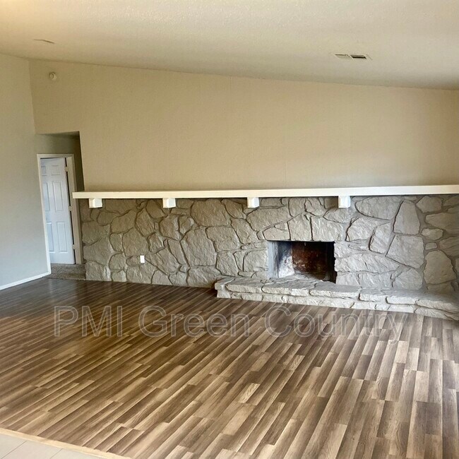 Foto del edificio - 1908 S Gum Ave