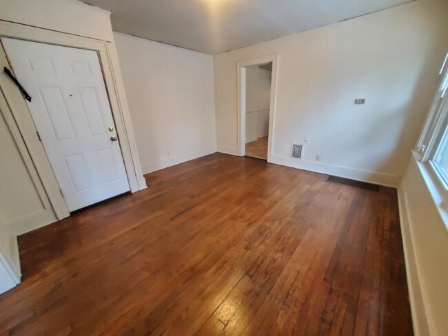 Foto del edificio - 560 Flower City Park