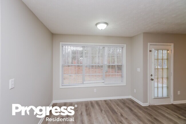 585 Alcovy Springs Dr SE - 4