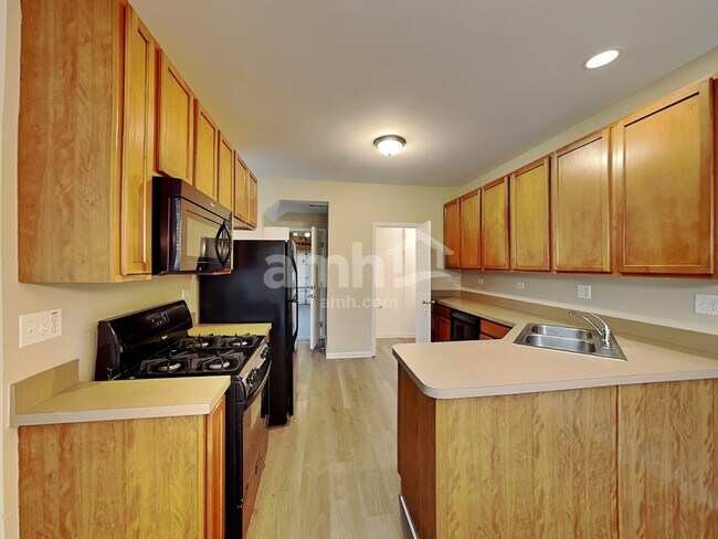 Foto del edificio - 509 Springbrook Trail N