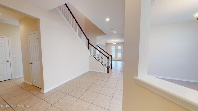 Building Photo - 12262 Silverthorn Ct