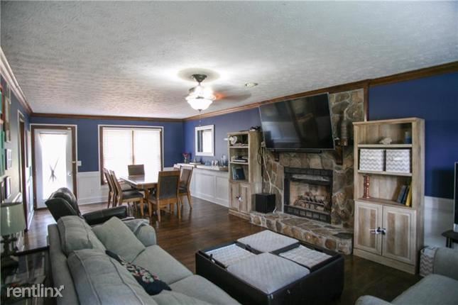 Foto del edificio - 4 br, 2 bath House - 1129 Lakeview Road