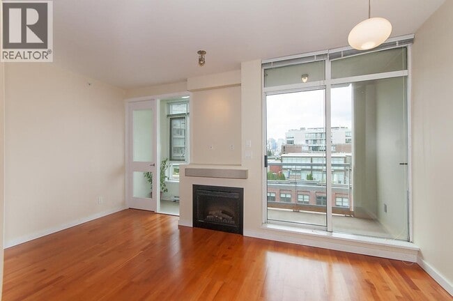 Photo du bâtiment - 2055 Yukon St