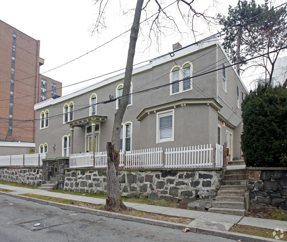 12 Bell Pl, Yonkers, NY 10701 Apartments in Yonkers, NY