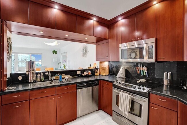 Foto del edificio - 3000 E Sunrise Blvd