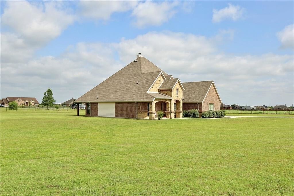 Primary Photo - 119 George Owens Rd