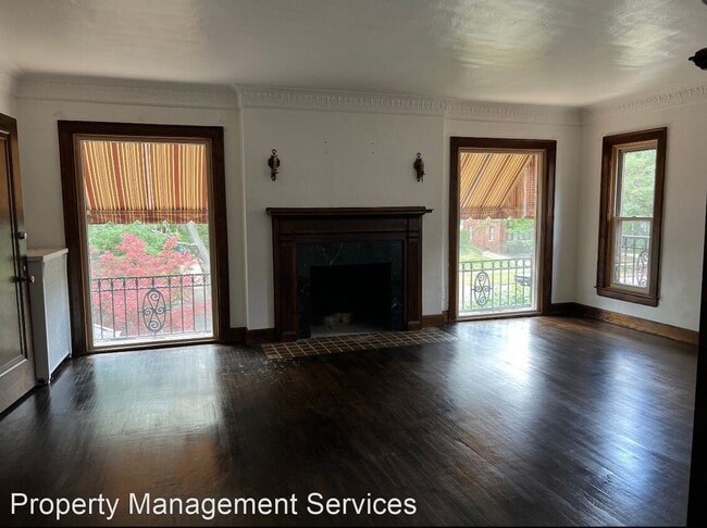 Building Photo - 16870 La Salle Ave