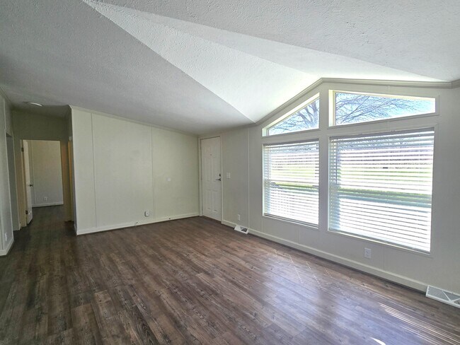 Foto del edificio - 165 Cattle Ln