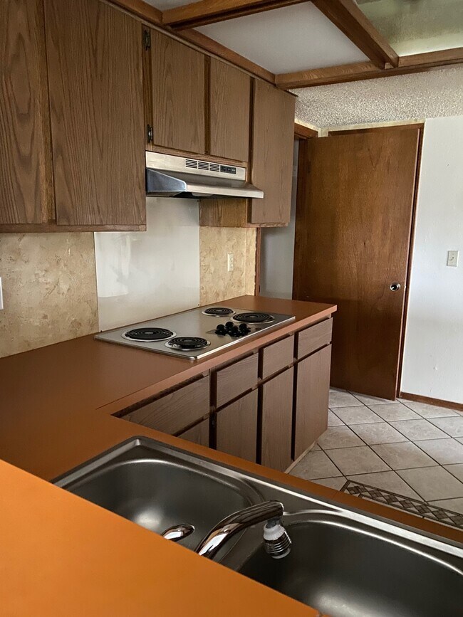 Foto del edificio - 6448 W Hefner Rd