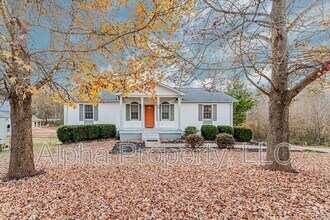 Building Photo - 314 S Plainview Dr