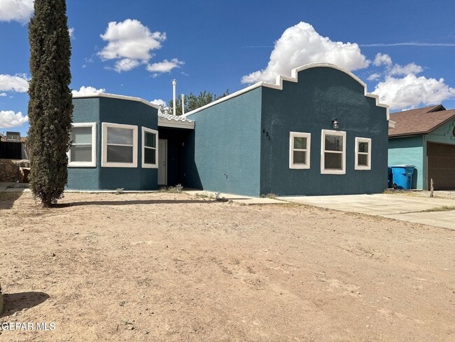 Building Photo - 421 Valle del Mar Dr