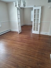 Building Photo - 107 Colonial Ave