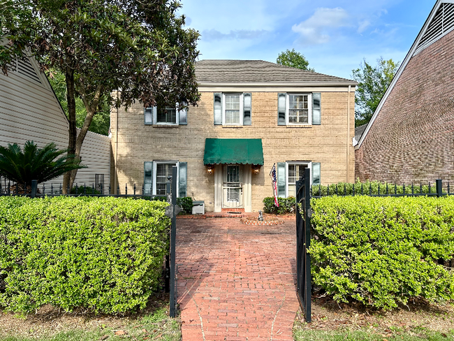 Building Photo - 2943 Old Farm Rd