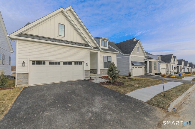 Building Photo - 35 Lookout Rdg