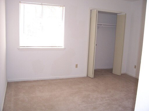 Foto del edificio - 2/1 On Blairstone Road!